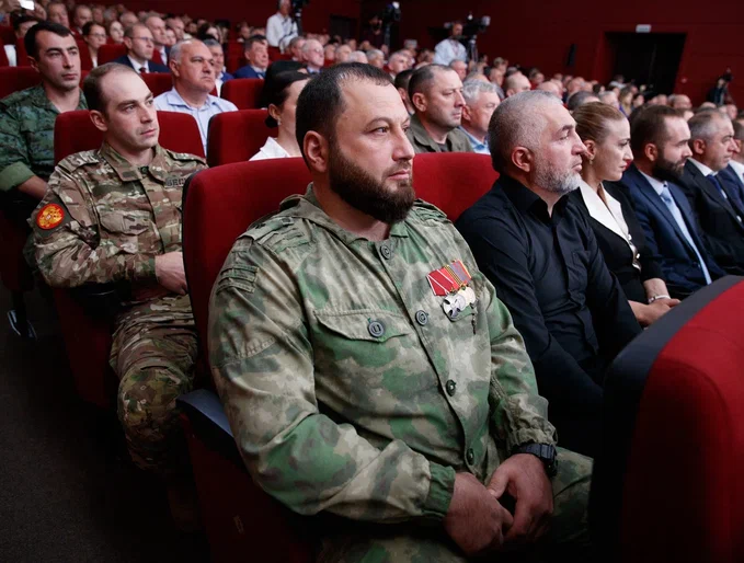 Глава КЧР Рашид Темрезов поручил трудоустроить всех участников программы «Герои Карачаево-Черкесии» – независимо от итогов конкурса