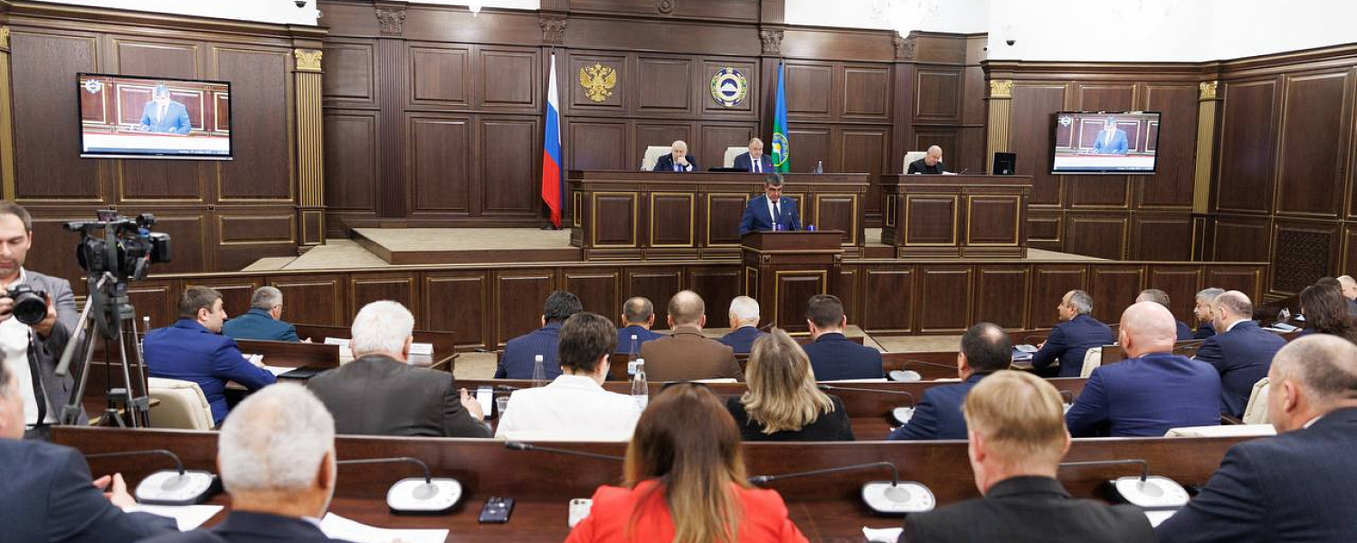 В КЧР принят закон, закрепляющий полномочия Правительства региона по увековечению памяти жертв геноцида в Годы Великой Отечественной войны
